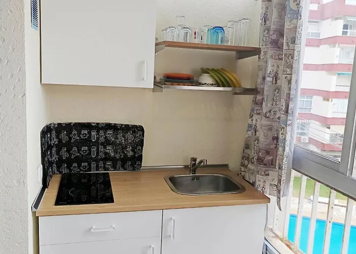 Bright With Pool, Torrecilla